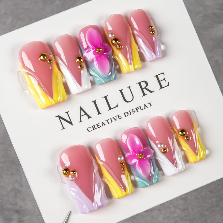 Artistic Floral Press-On Nail Design