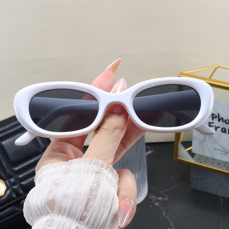 Women's fashionable sunglasses with oval design and UV protection Stornfield