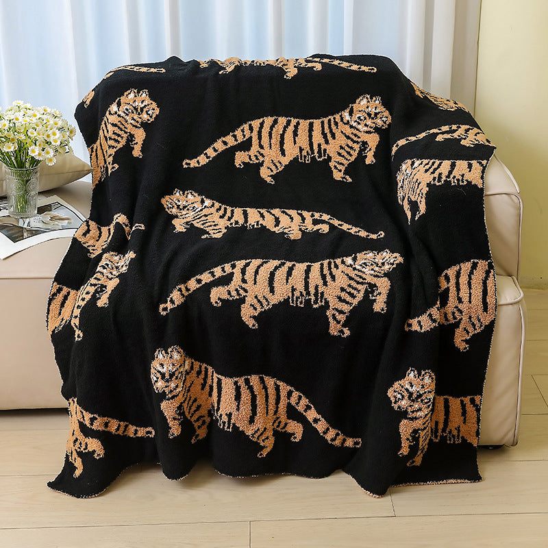 Floral Pattern Throw Blanket