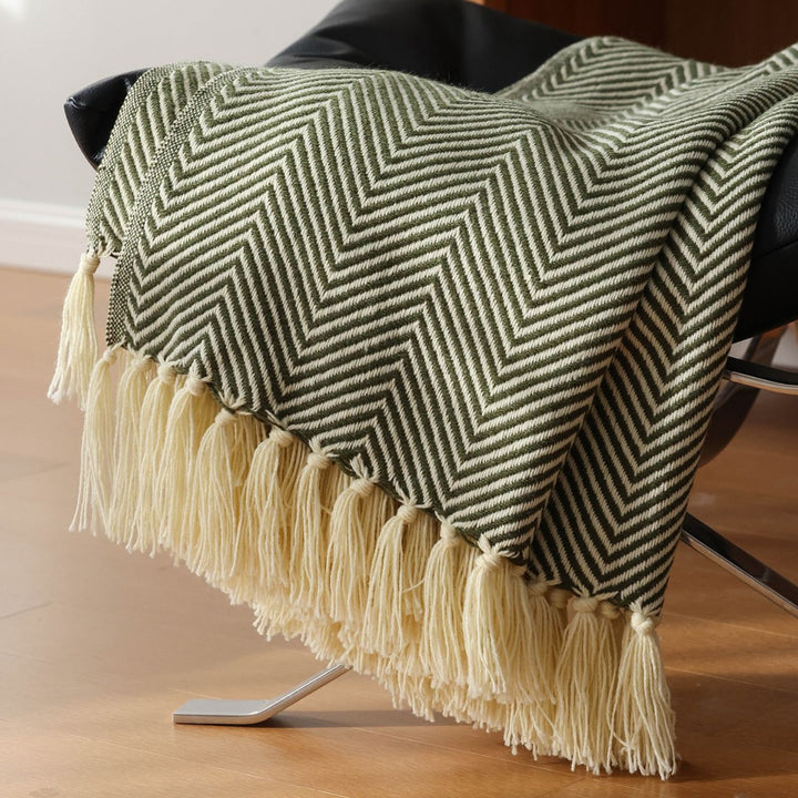 Chevron Pattern Decorative Throw