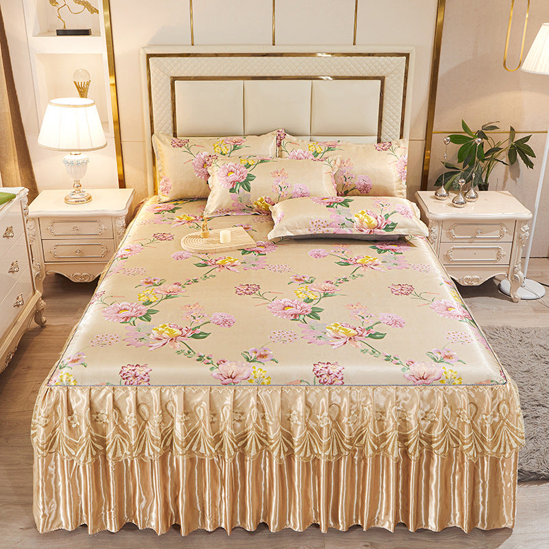 Ladies daybed cover with playful bear motif Stornfield
