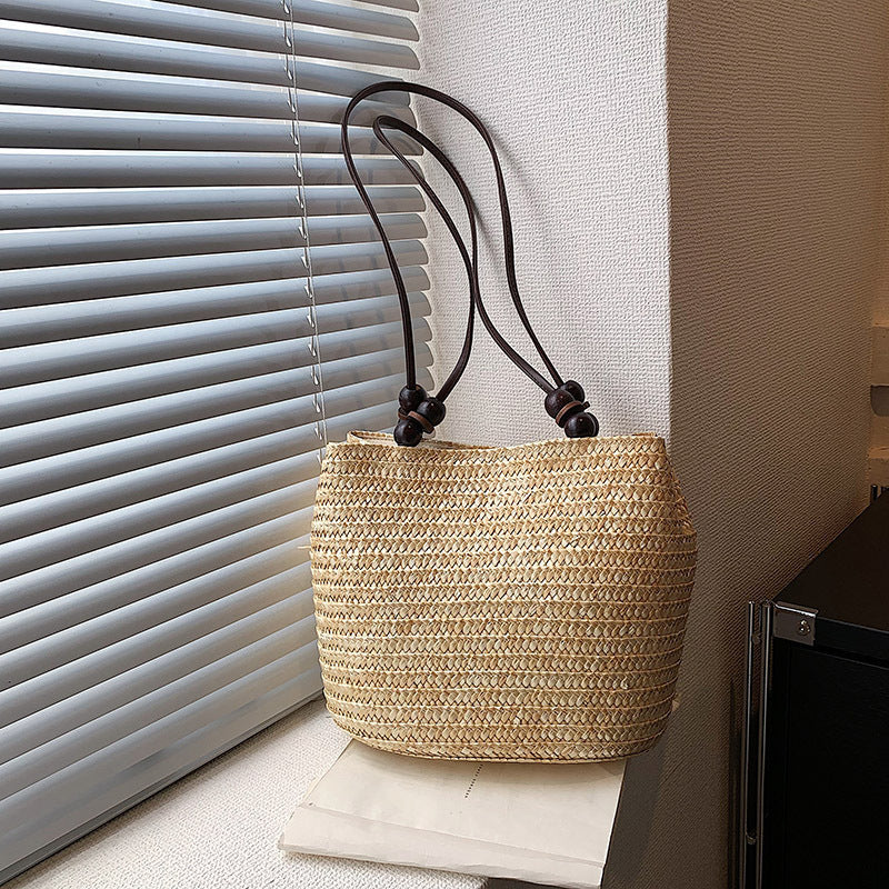 Handcrafted natural material bag Stornfield