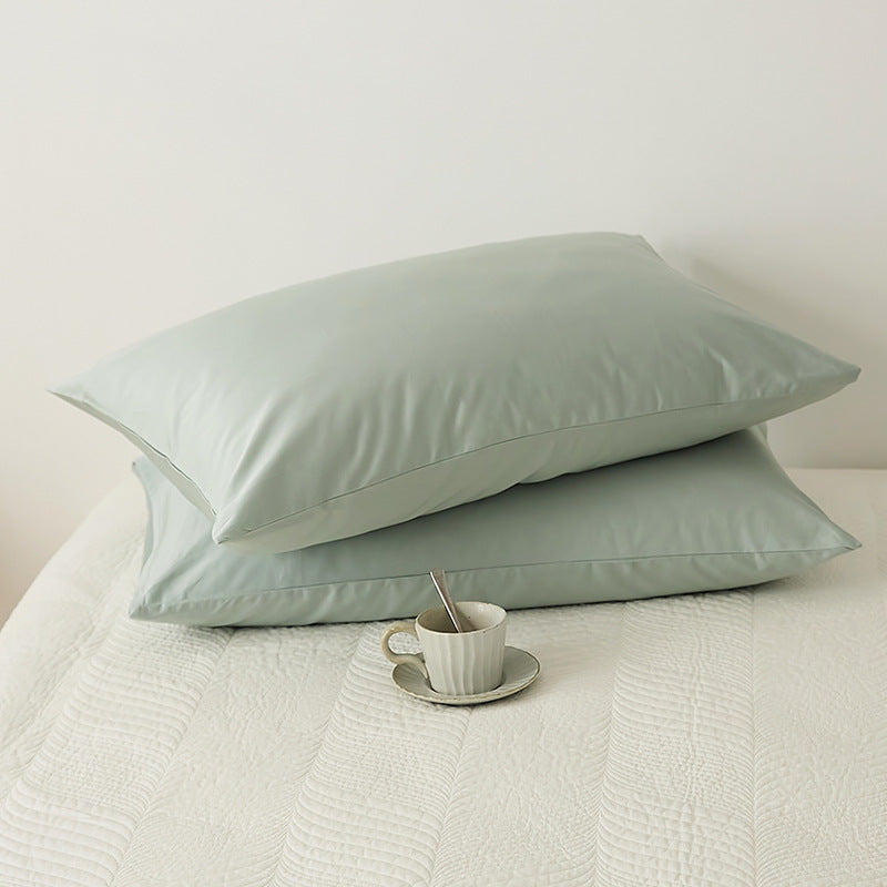Bedding set made of cotton satin with a smooth, easy-care finish