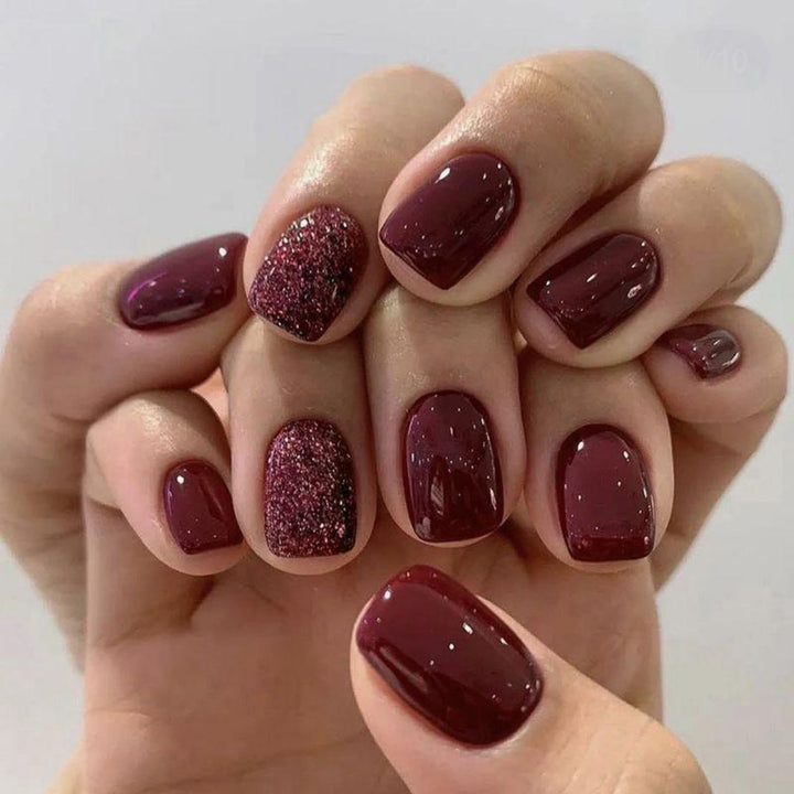 Glossy Press-On Nail Extensions with Glitter Stornfield