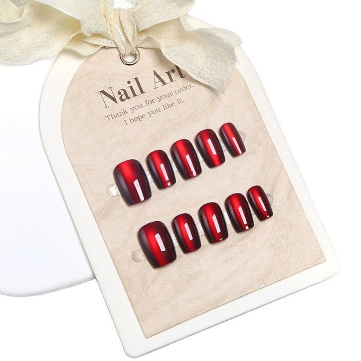 Glossy Press-On Nail Set with Elegant Finish Stornfield