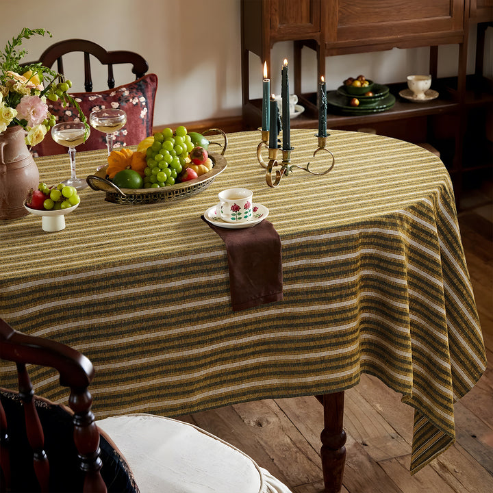 Tablecloth made of cotton-linen with delicate stripe woven pattern