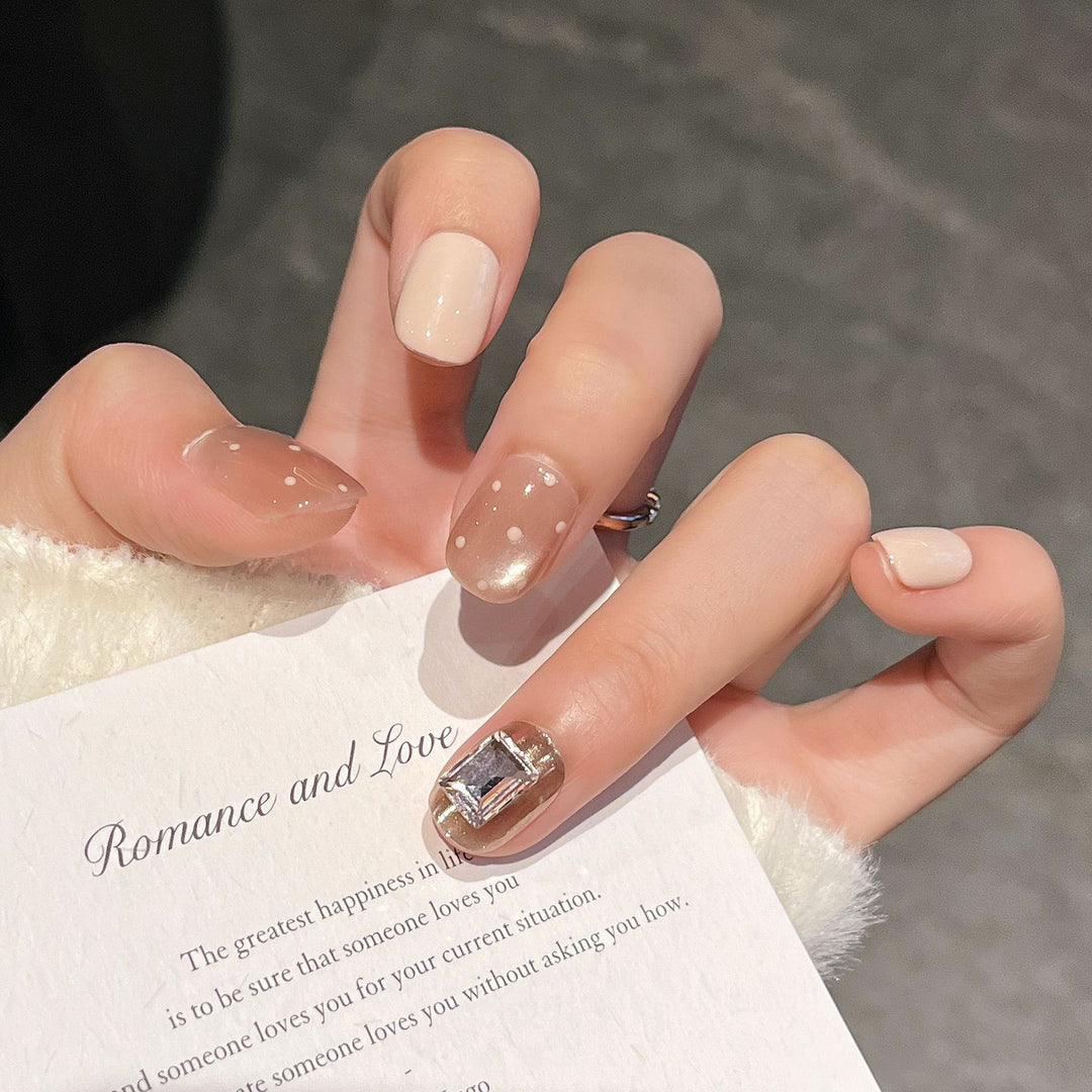 Elegant Press-On Nail Art Set Stornfield