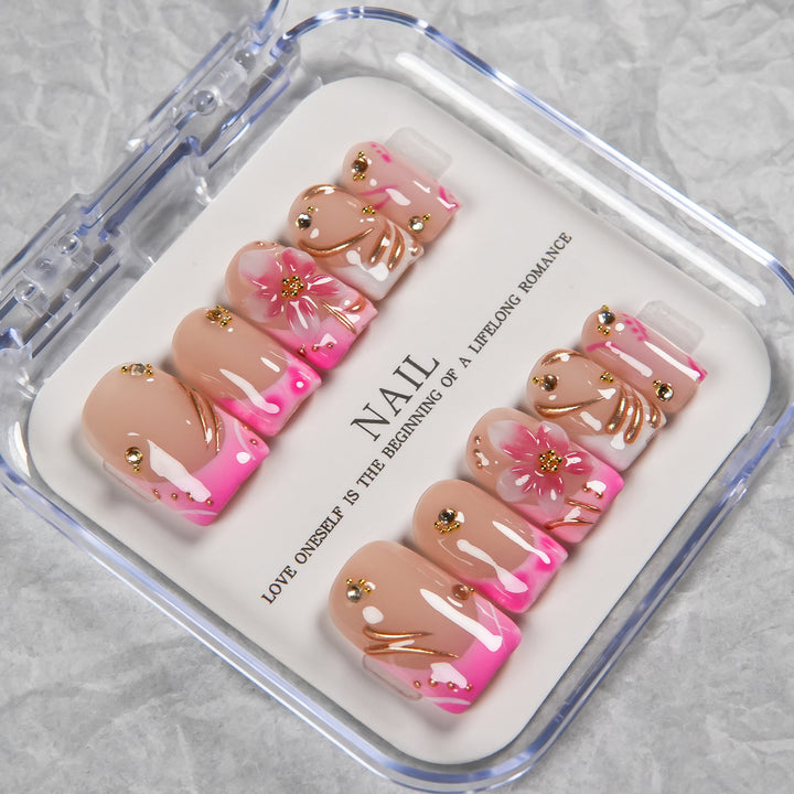 Floral Nail Art Press-On Set