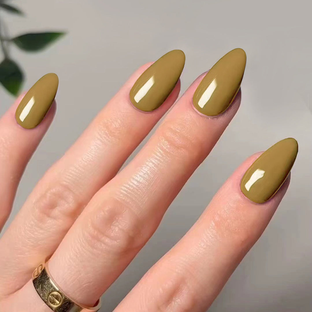 Artistic stiletto nails with elegant high-gloss finish Stornfield