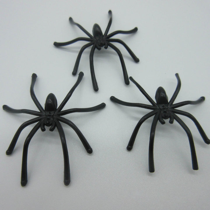 Realistic Creepy Crawly Spider Figurines Stornfield
