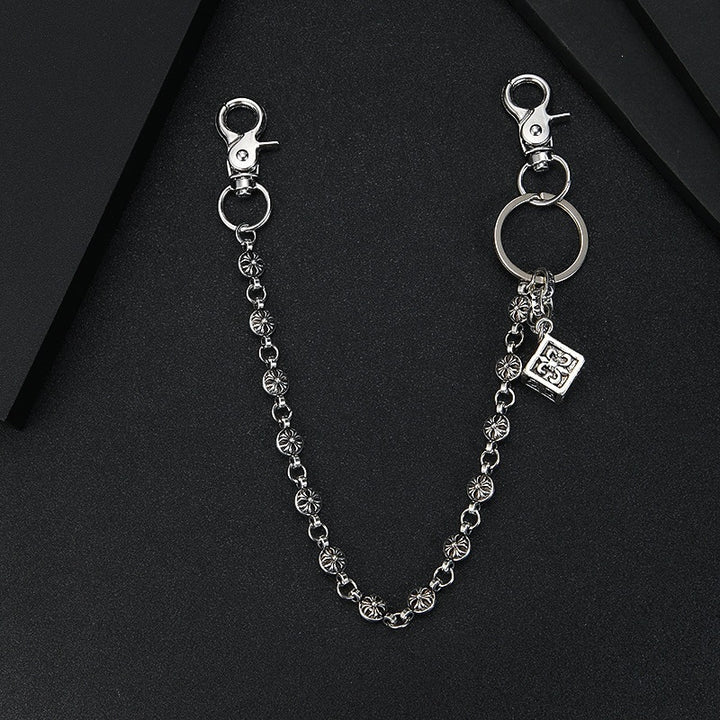Fashionable keychain with filigree chain design Stornfield