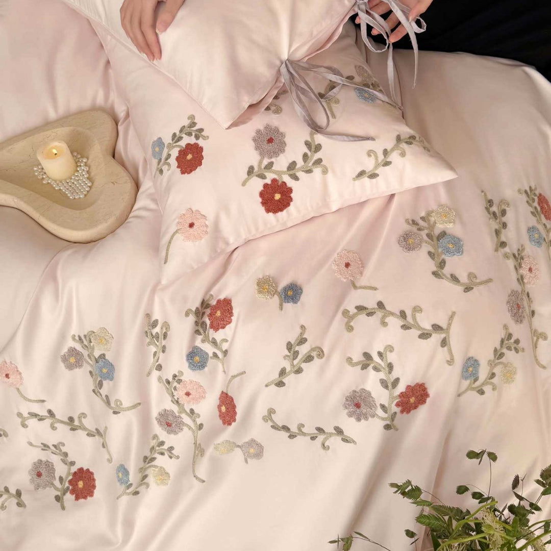 Embroidered Botanical Cotton Sateen Duvet Cover Set with Pillow Shams