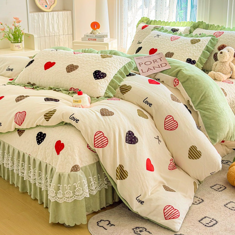 Cozy Heart-Printed Bedding Set