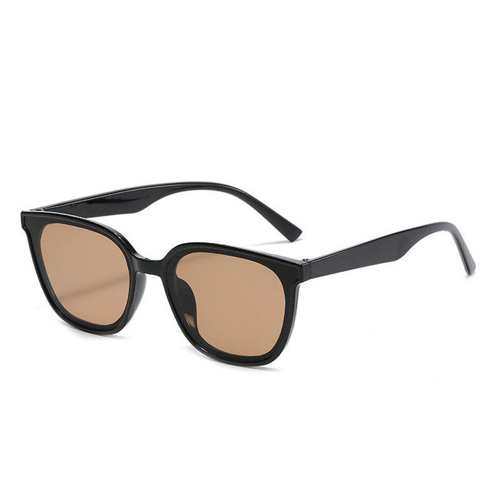 Ladies Cat-Eye Design Sunglasses with protective UV filter Stornfield