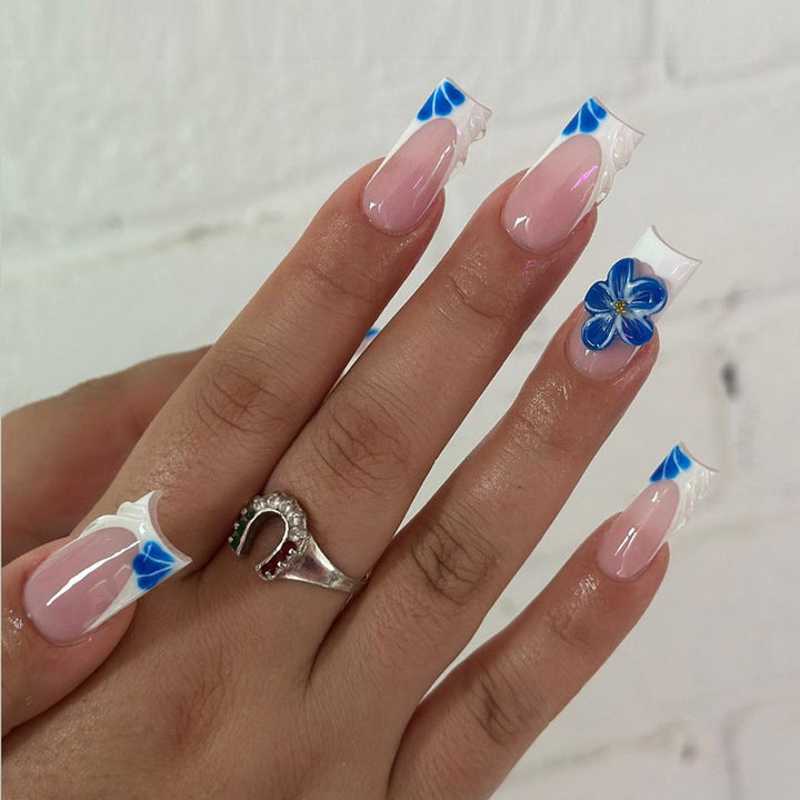 Decorative Floral Press-On Nails Set Stornfield