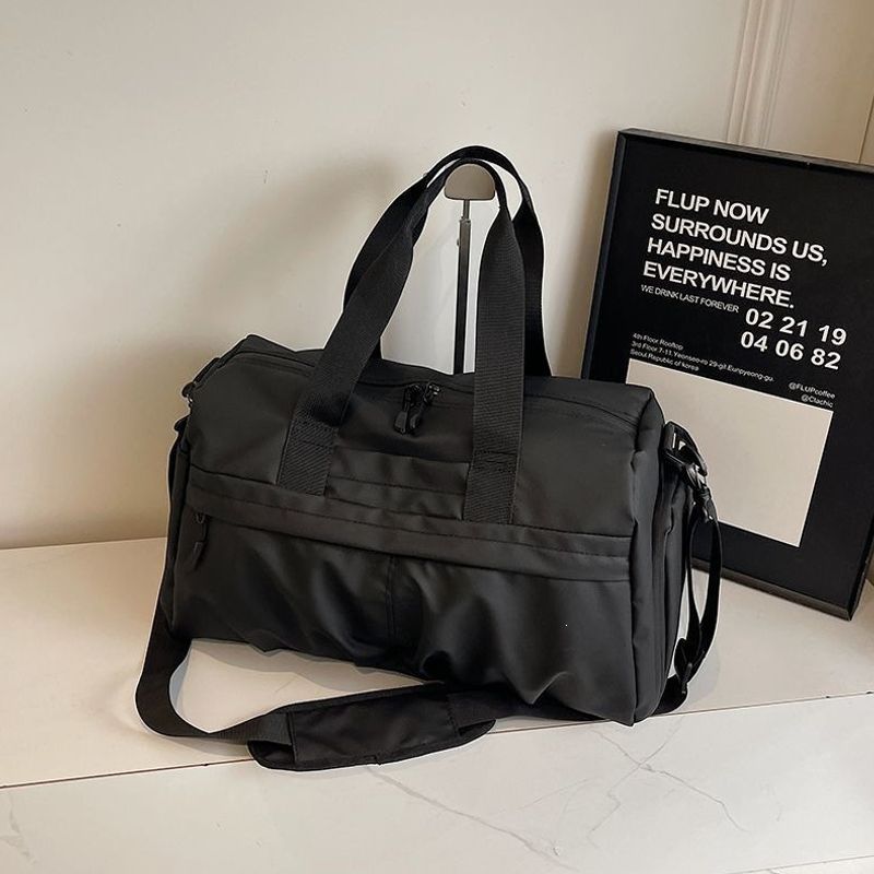 Multi-Functional Gym Duffel Bag Stornfield