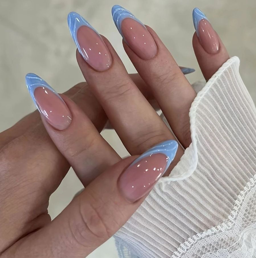 Elegant artificial nails with curved tips Stornfield