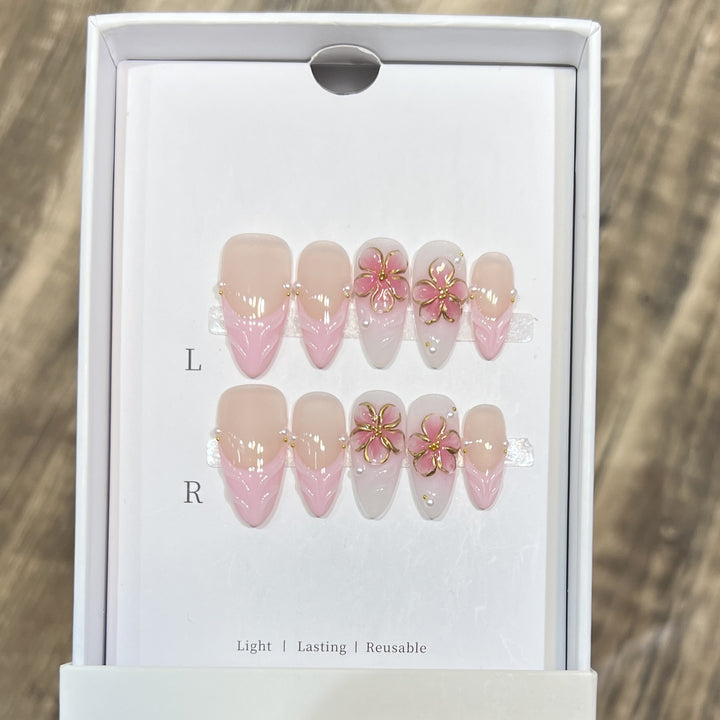 Decorative Floral Stiletto Press-On Nail Set Stornfield