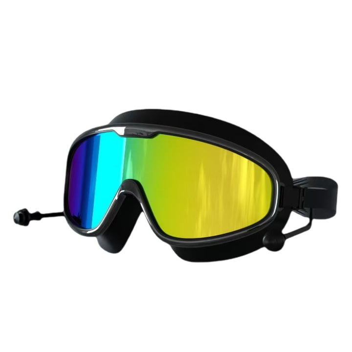 Diving mask with field of vision optimization and anti-fog technology Stornfield