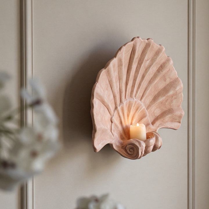 Decorative Shell-Shaped Centerpiece