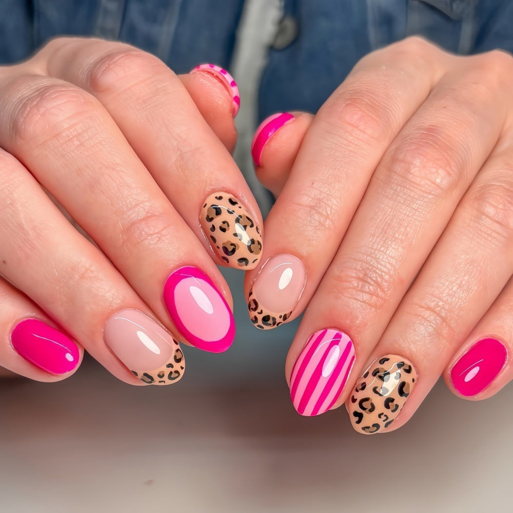 Artificial nails with trendy leopard and striped decorations Stornfield