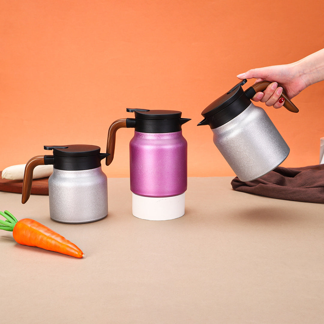 Women’s insulated kettle with practical spout Stornfield