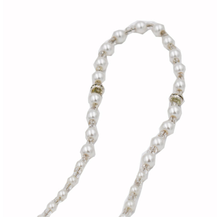 Elegant Pearlescent Eyewear Chain Stornfield