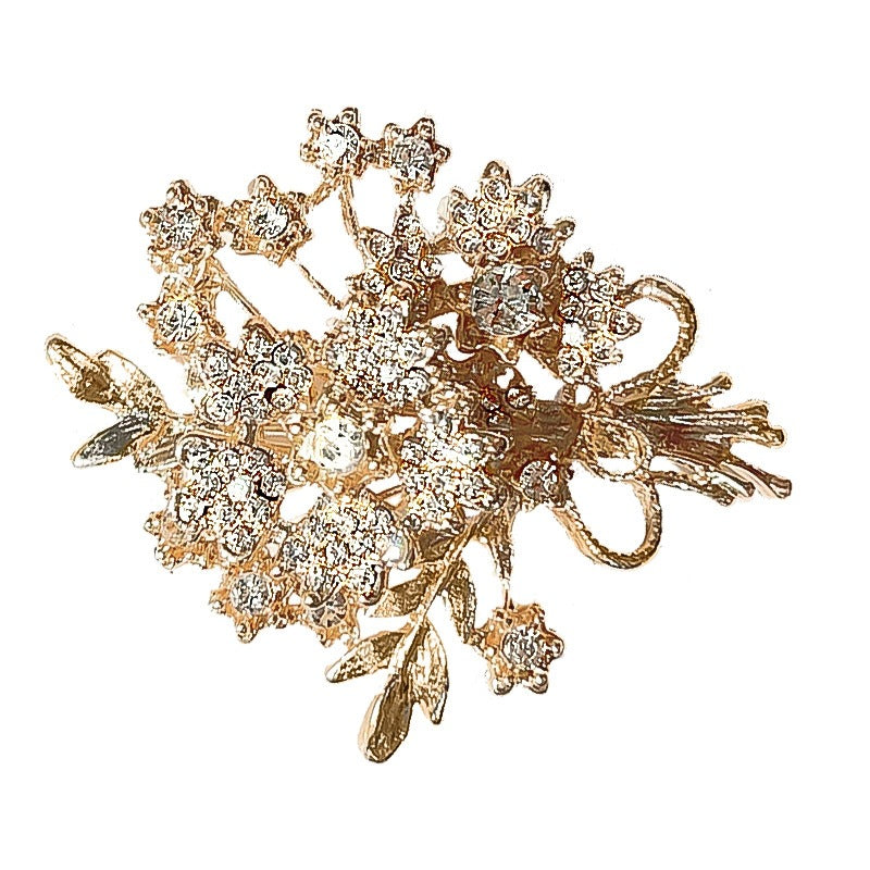 Elegant and Sparkling Brooch Stornfield