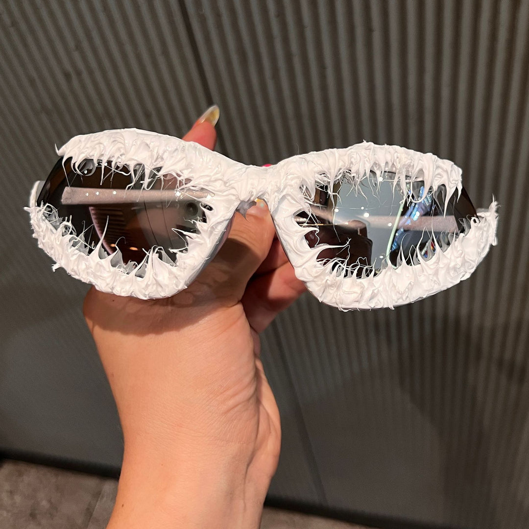 Women's avant-garde sunglasses Stornfield