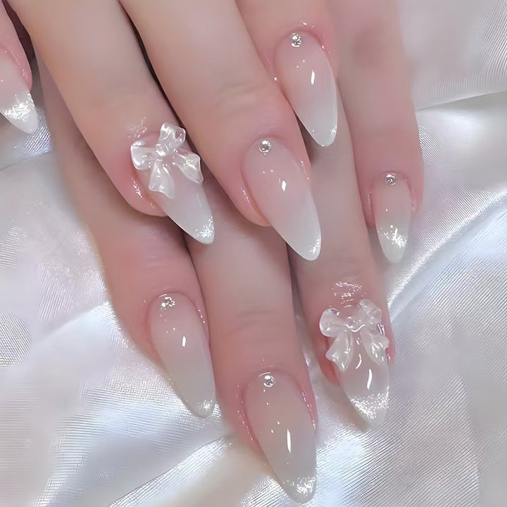 Elegant and Artistic Nail Tips Stornfield