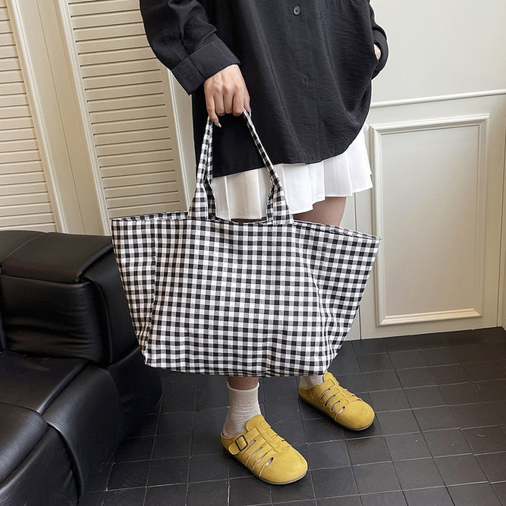 Stylish Gingham Pattern Tote Bag