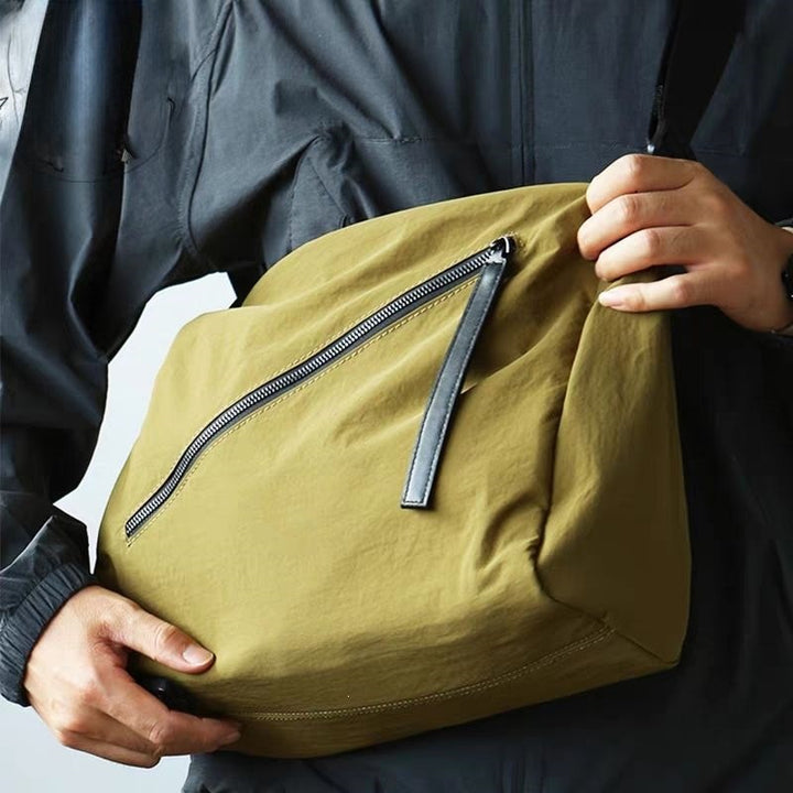 Fashionable Shoulder Bag with Innovative Compartment System Stornfield