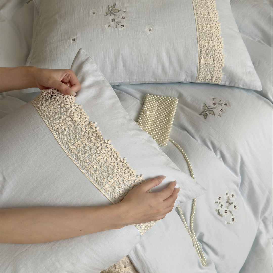 Embroidered Cotton-Linen Duvet Cover Set with Crochet Lace Trim & Pillow Shams