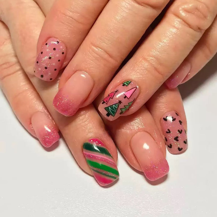 Artificial nail set with festive Christmas motifs and sparkling accents Stornfield