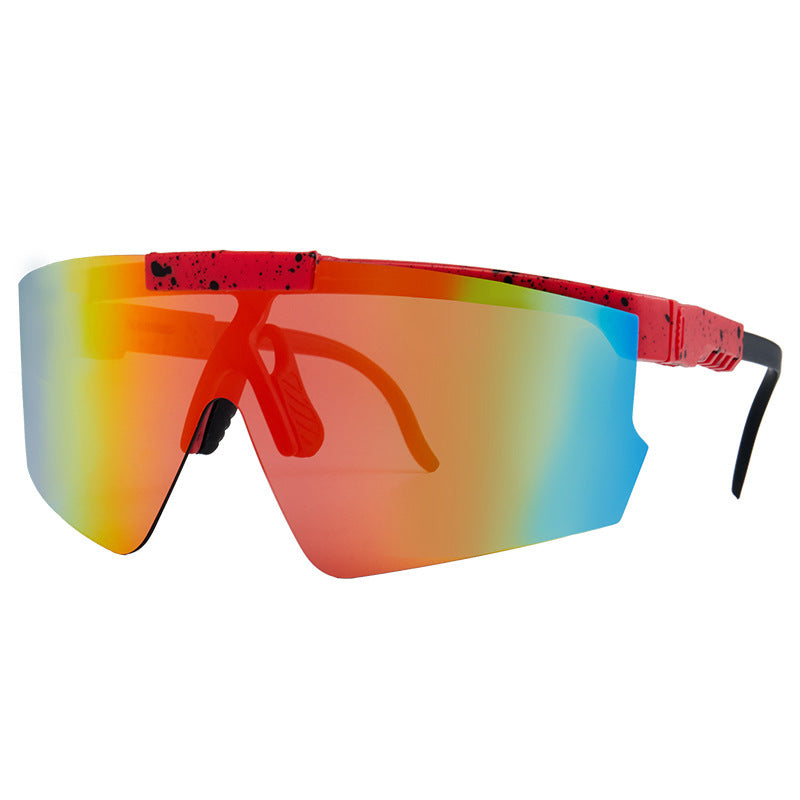 Women's sport sunglasses in modern design with large lenses Stornfield