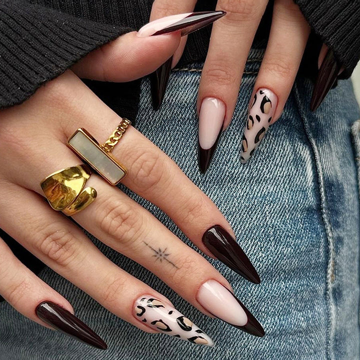 Artificial nail set with elegant tips and fashionable patterns Stornfield