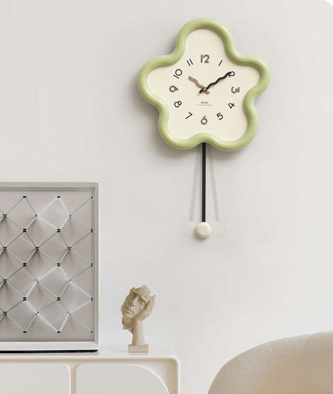 Stornfield | Pretty Wall Clock Decoration