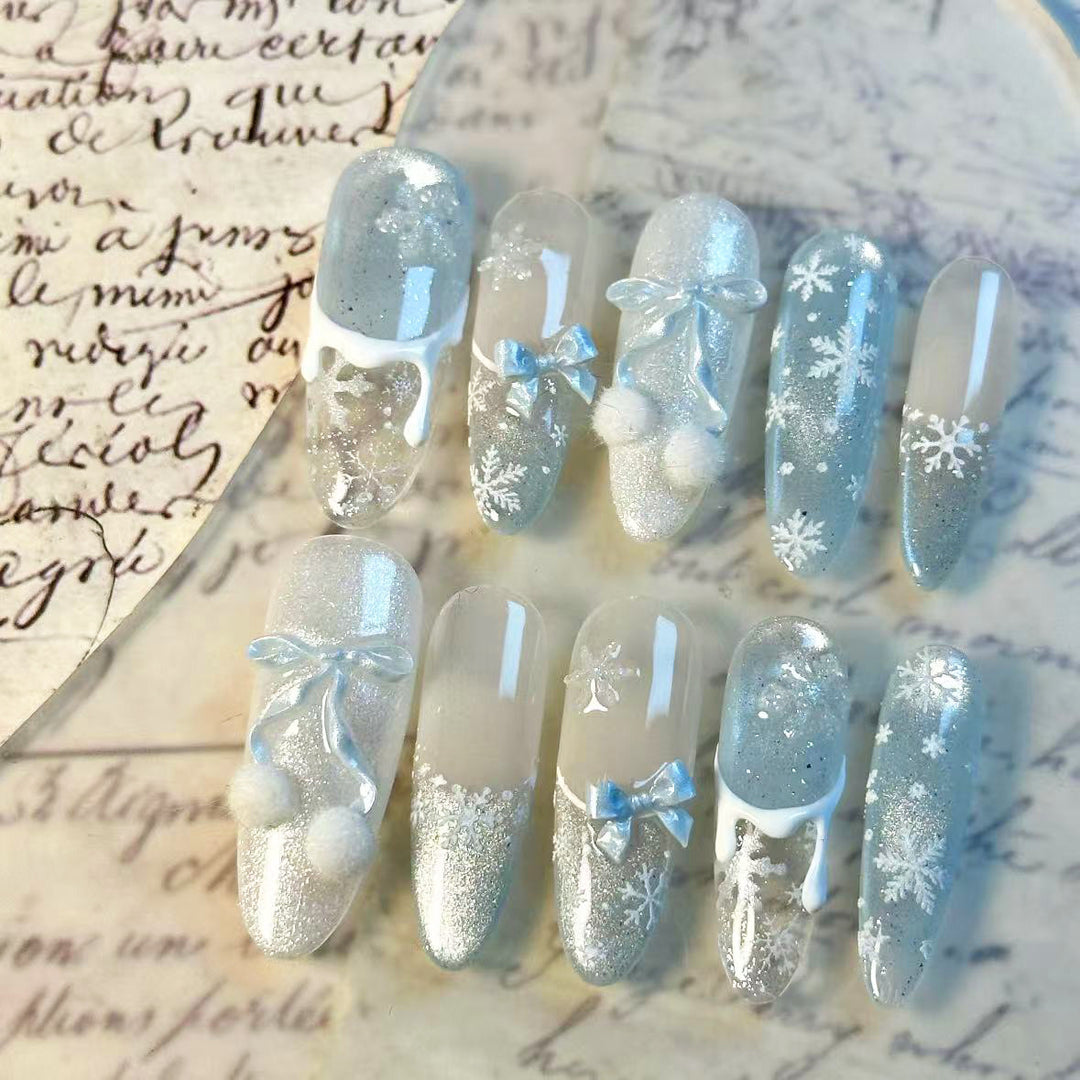 Winter-Themed Press-On Nail Set