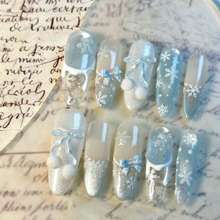 Winter-Themed Press-On Nail Set