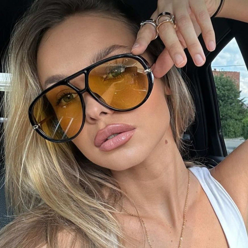Women Oversized Sunglasses in fashionable Retro Design Stornfield