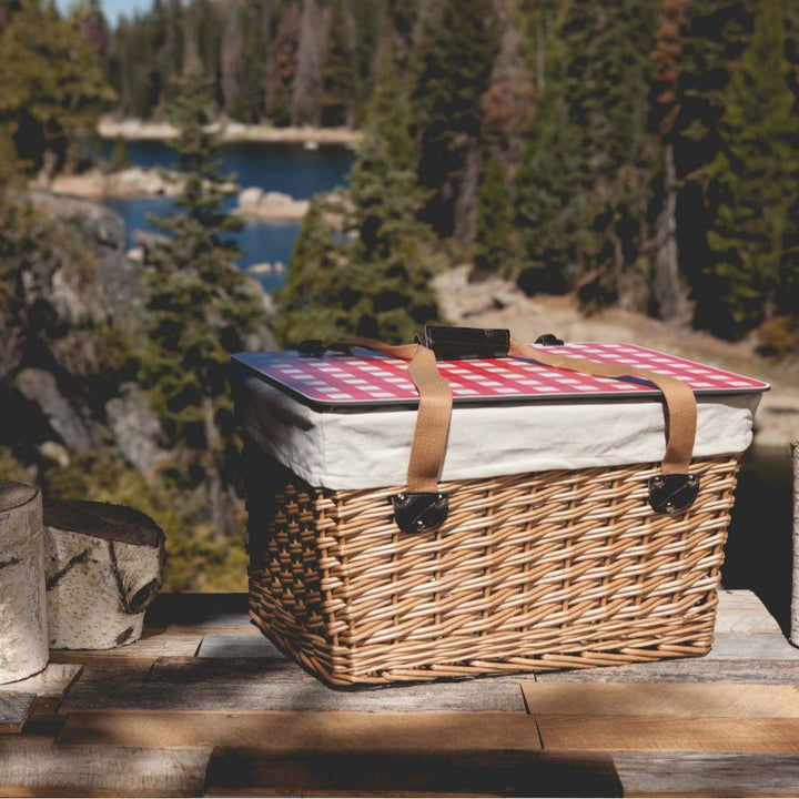 Women's picnic basket with padded lid and sturdy carrying handles Stornfield
