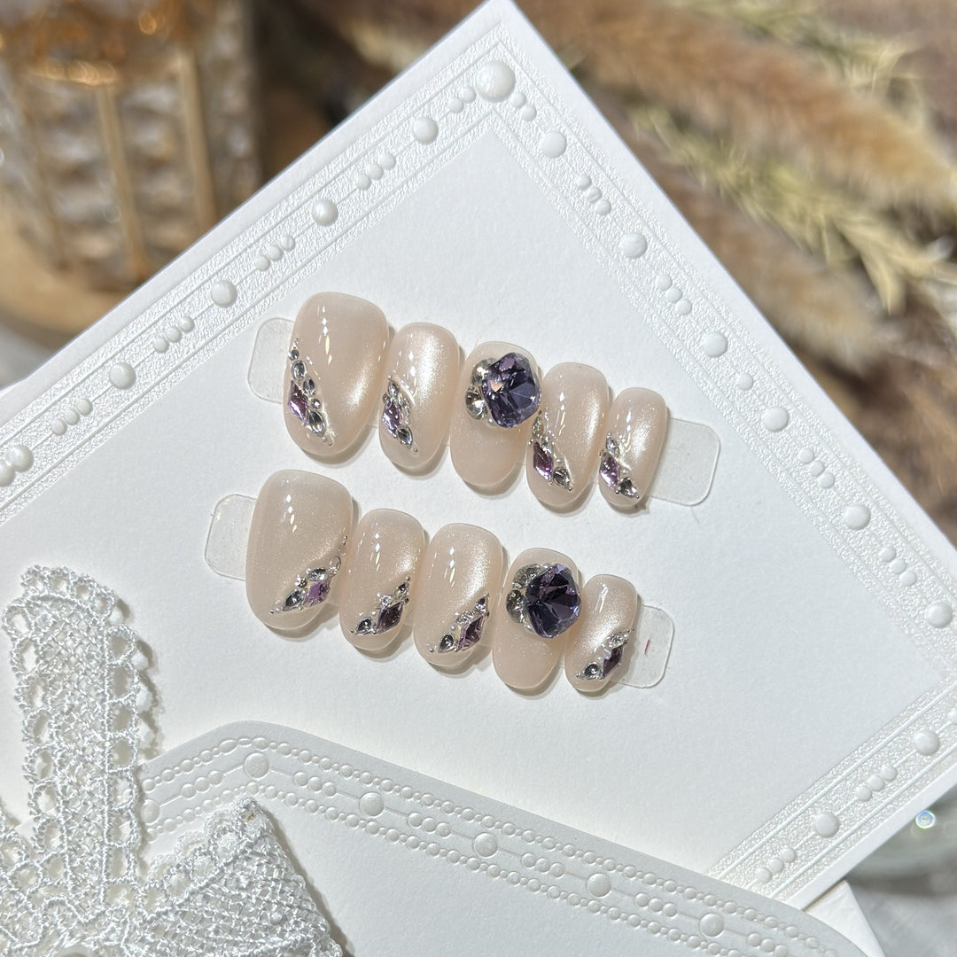 Elegant Press-On Nail Set with Gemstone Accents Stornfield