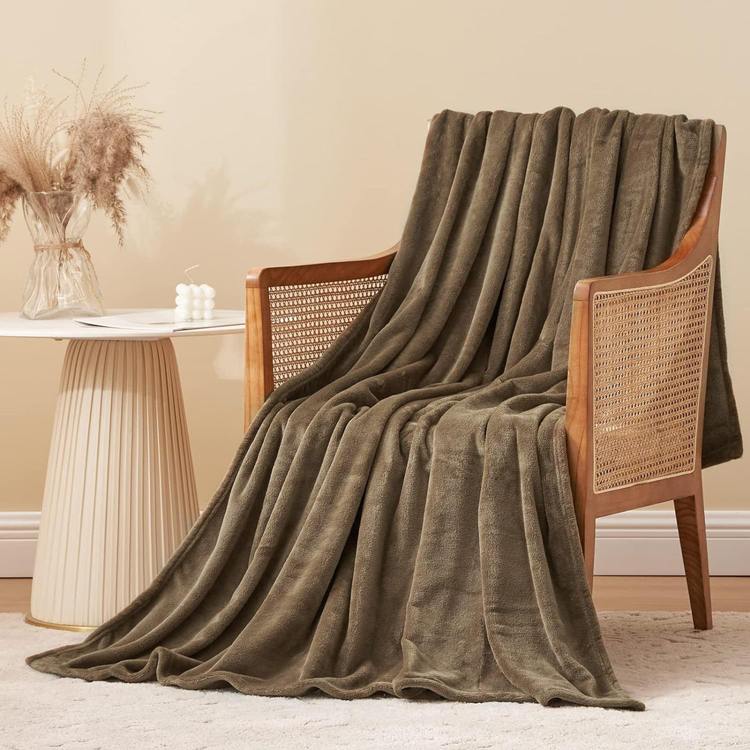 Cozy Plush Throw Blanket Stornfield