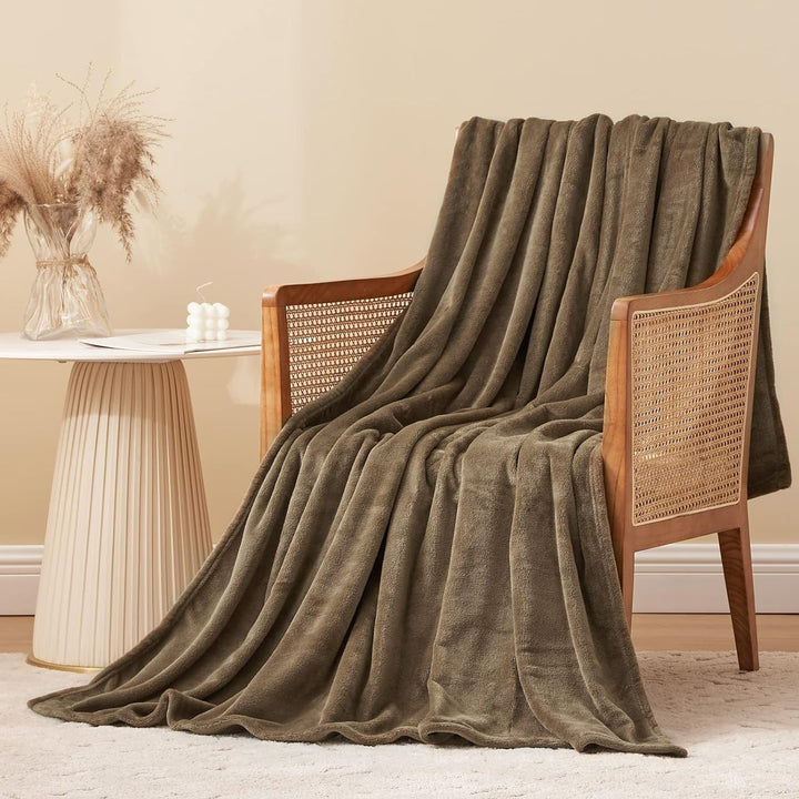 Cozy Plush Throw Blanket Stornfield