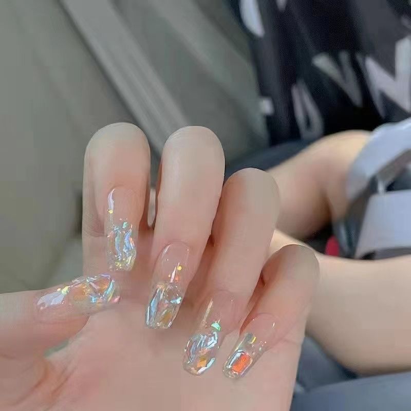 Stylish heart and ombre design artificial nails Stornfield