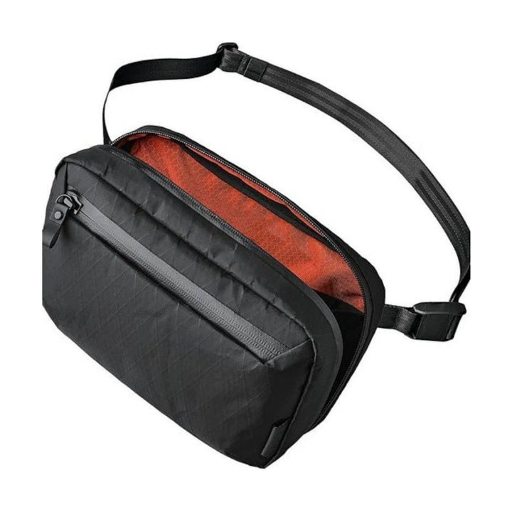 Practical shoulder bag with multiple organizing compartments Stornfield