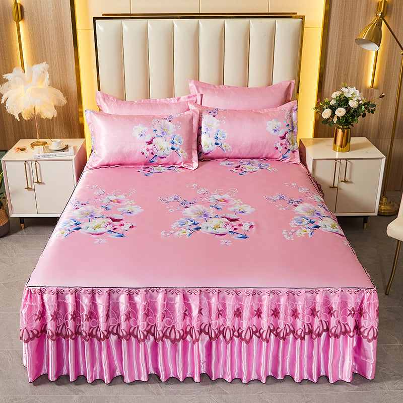 Ladies daybed cover with playful bear motif Stornfield
