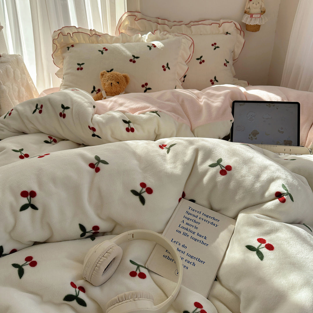 Plush Coral Fleece Heart-Print Oversized Comforter with Ruffle-Edge Pillow Shams