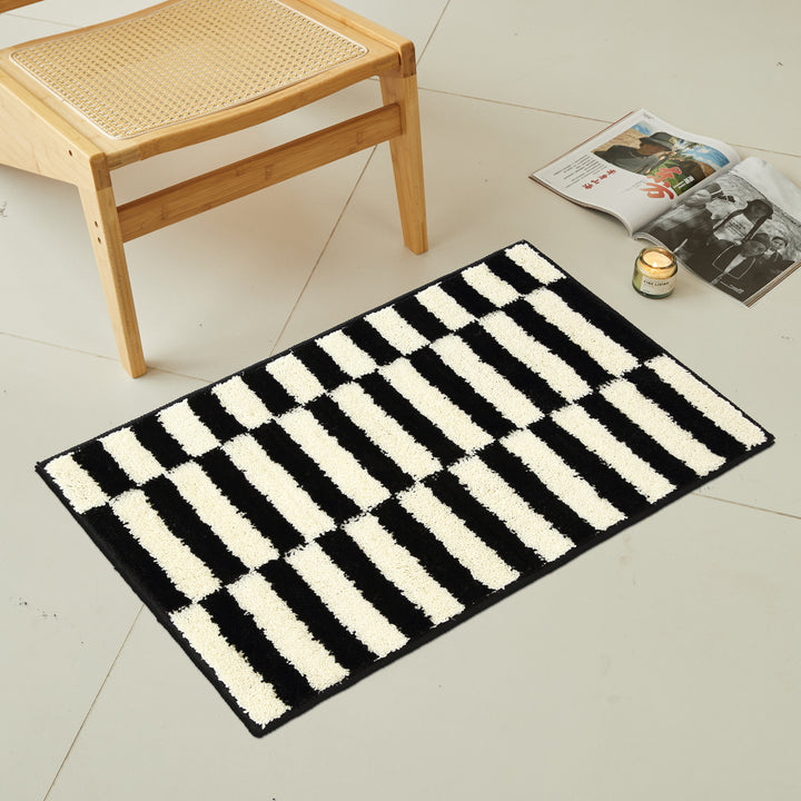 Textured Striped Bath Mat