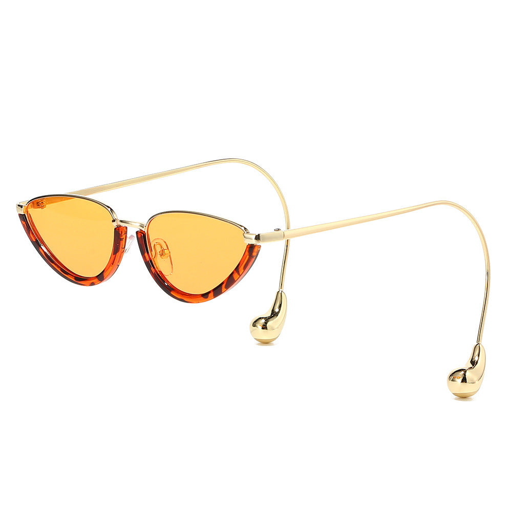 Ultra-Modern Spectacular Cat-Eye Sunglasses Stornfield